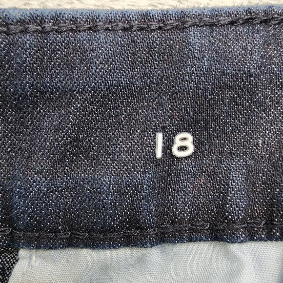 St Johns Bay Jeans Women 18 Blue Dark Wash High Rise Capri Stretch Denim Casual - Picture 6 of 13